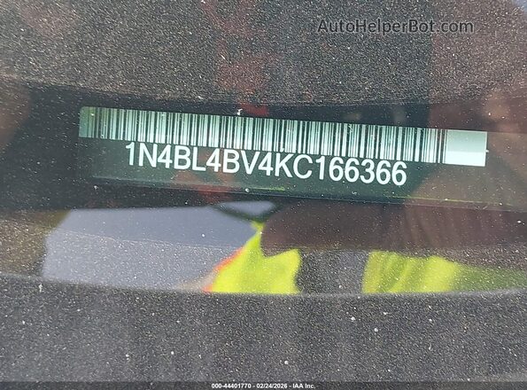 1N4BL4BV4KC166366 2019 NISSAN ALTIMA Silver Engine compartment view