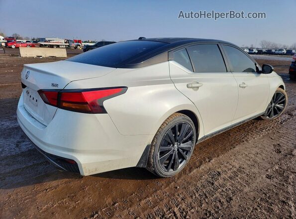 1N4BL4CV2KC135356 2019 NISSAN ALTIMA White 