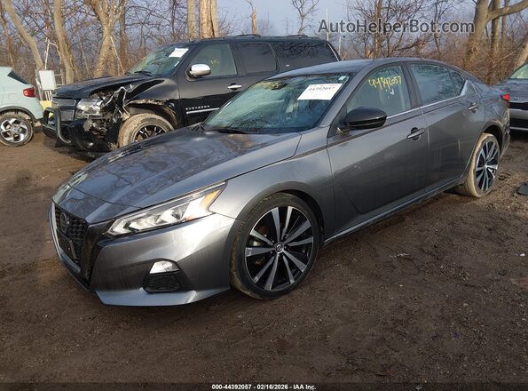 1N4BL4CV2NN334884 2022 NISSAN ALTIMA Silver წინა მარცხენა ხედი სამი მეოთხედიდან