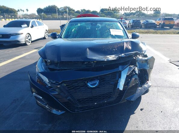 1N4BL4CV4NN390339 2022 NISSAN ALTIMA Black Rear interior view