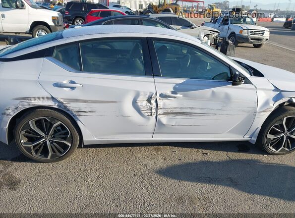 1N4BL4CV8SN341530 2025 NISSAN ALTIMA White Vista interior de 360 grados