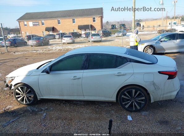 1N4BL4CW6NN366536 2022 NISSAN ALTIMA White 
