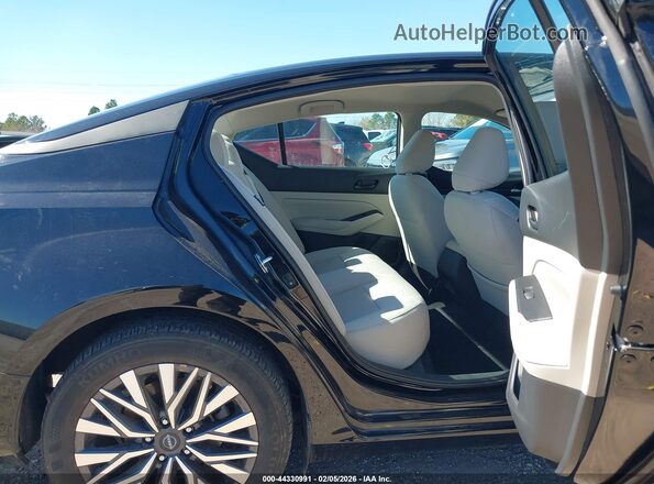 1N4BL4DV0SN316975 2025 NISSAN ALTIMA Black Vista de la etiqueta del VIN