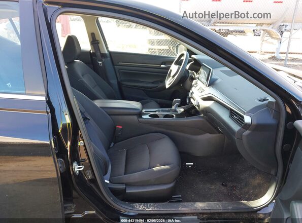 1N4BL4DV1RN377407 2024 NISSAN ALTIMA Black Вид салону спереду