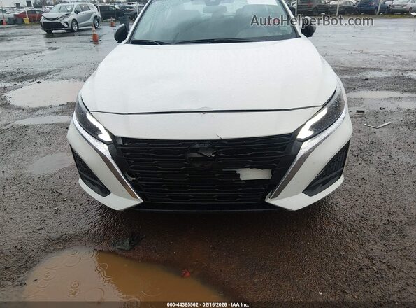 1N4BL4DV4SN304618 2025 NISSAN ALTIMA White Widok z przodu