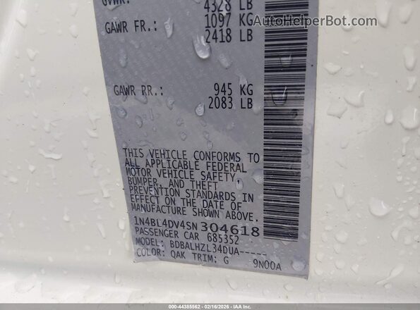 1N4BL4DV4SN304618 2025 NISSAN ALTIMA White Widok komory silnika