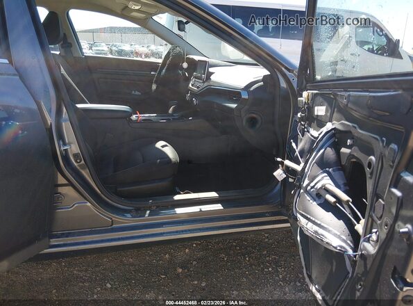 1N4BL4DV5RN313452 2024 NISSAN ALTIMA Gray Vista interior delantera