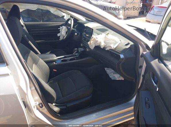 1N4BL4DV6RN347769 2024 NISSAN ALTIMA Silver წინა სალონის ხედი