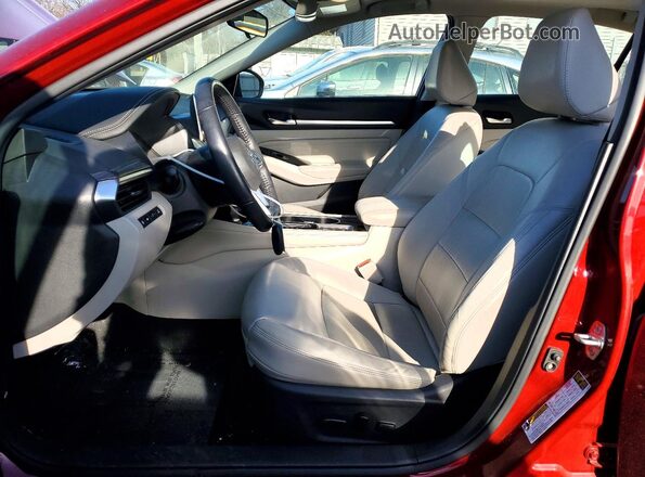 1N4BL4EW0MN301886 2021 NISSAN ALTIMA Red Front interior view