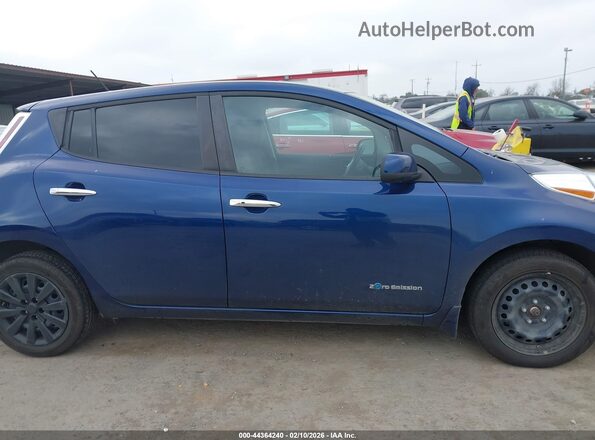 1N4BZ0CP5HC307848 2017 NISSAN LEAF Dark Blue Vista interior trasera