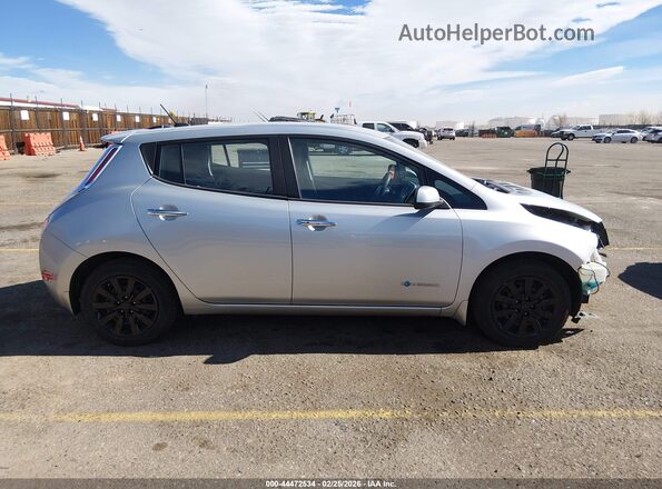 1N4BZ0CP6HC307132 2017 NISSAN LEAF Silver 360 interior view