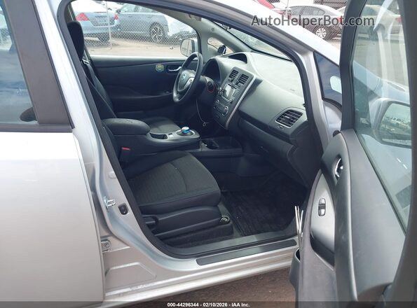 1N4BZ0CP7HC306376 2017 NISSAN LEAF Silver Սալոնի դիմացի տեսք