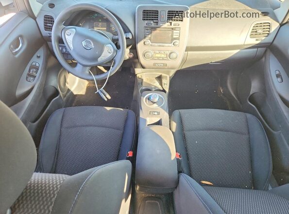 1N4BZ0CP9HC310977 2017 NISSAN LEAF White Dashboard view