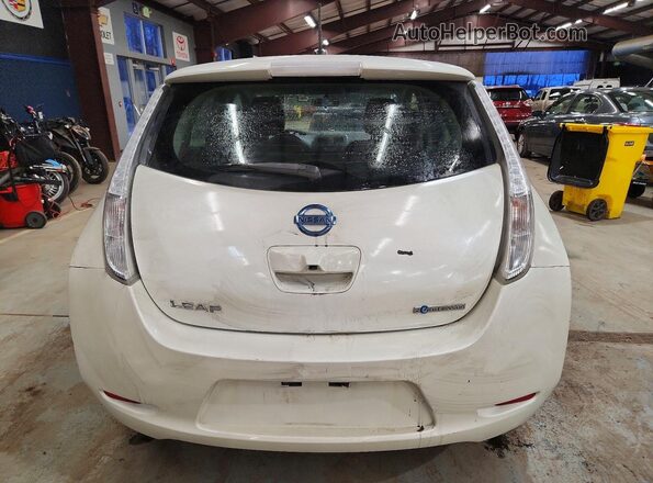 1N4BZ0CPXHC311880 2017 NISSAN LEAF White Հետևի տեսք