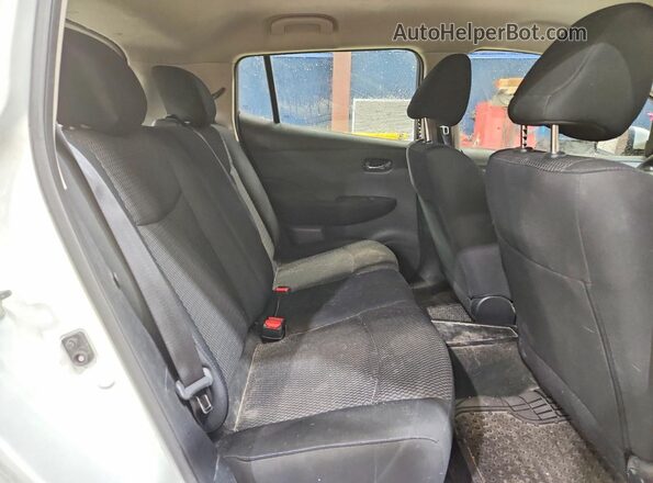 1N4BZ0CPXHC311880 2017 NISSAN LEAF White Հետևի նստատեղերի տեսք