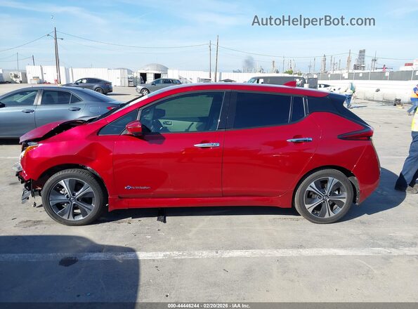 1N4BZ1CP8KC317304 2019 NISSAN LEAF Красный Вид задней части салона