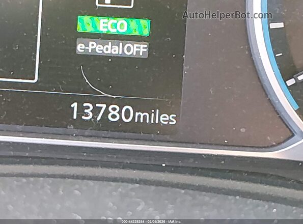 1N4CZ1CV1SC565638 2025 NISSAN LEAF Red 