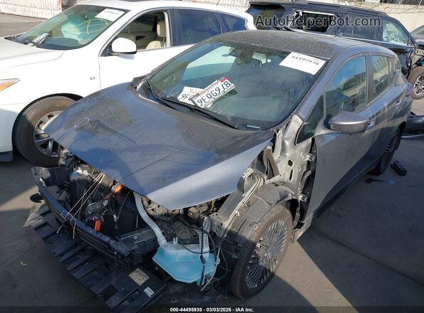 1N4CZ1CV4PC558903 2023 NISSAN LEAF Серый Передняя левая четверть