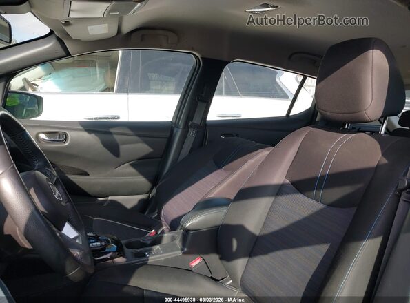 1N4CZ1CV4PC558903 2023 NISSAN LEAF Серый 