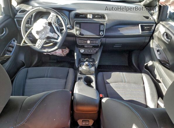 1N4CZ1CV5SC560829 2025 NISSAN LEAF Gray Առջևի վահանակի տեսք