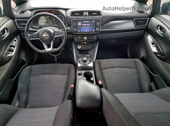 1N4CZ1CV8RC552315 2024 NISSAN LEAF Серый Вид панели приборов