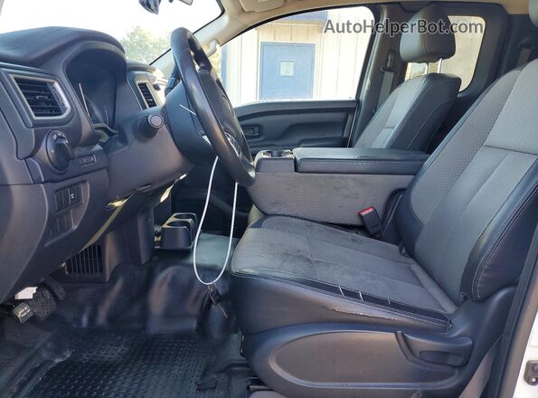 1N6AA1CK5KN523313 2019 NISSAN TITAN Белый 