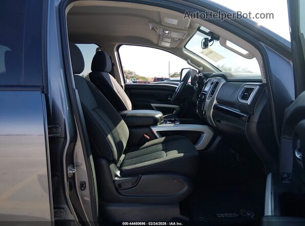 1N6AA1F44JN511973 2018 NISSAN TITAN XD Silver 