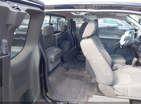1N6AD0CU6HN704402 2017 NISSAN FRONTIER Черный Вид наклейки с VIN-кодом