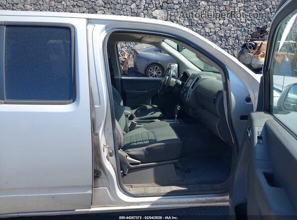 1N6AD0EVXJN752688 2018 NISSAN FRONTIER Silver 