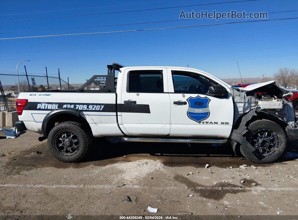1N6BA1F32HN571773 2017 NISSAN TITAN XD White Панорамний вид салону 360°