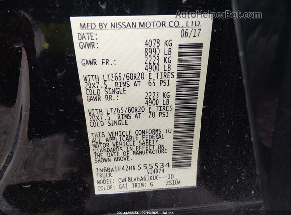 1N6BA1F42HN555534 2017 NISSAN TITAN XD Black Вид підкапотного простору