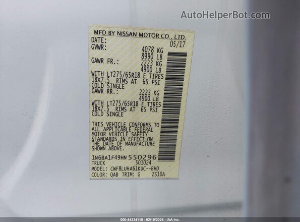 1N6BA1F49HN550296 2017 NISSAN TITAN XD White Widok komory silnika