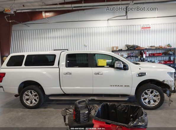 1N6BA1F49JN520186 2018 NISSAN TITAN XD White Widok wnętrza 360 stopni