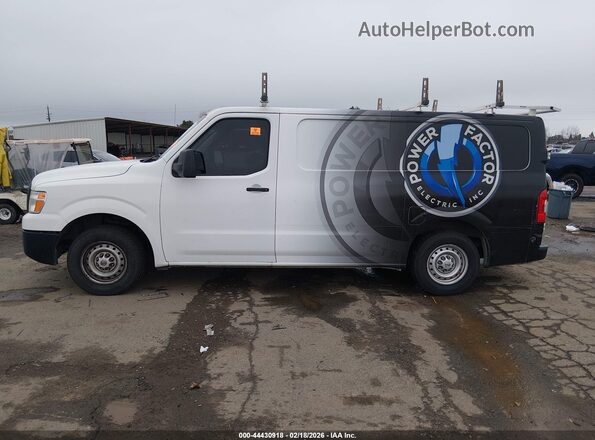 1N6BF0KM3HN801699 2017 NISSAN NV CARGO NV1500 White 360 interior view