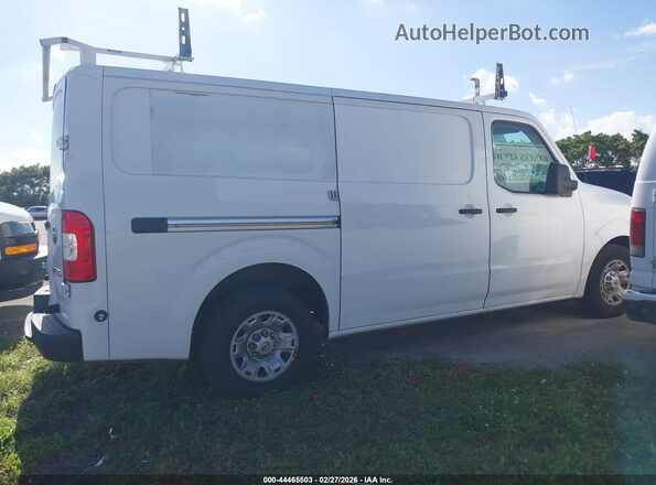 1N6BF0KY2HN807724 2017 NISSAN NV CARGO NV2500 HD Белый Вид задней части салона