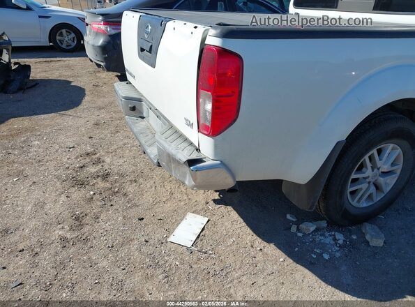 1N6ED0EA0MN708685 2021 NISSAN FRONTIER White Դիմացի տեսք