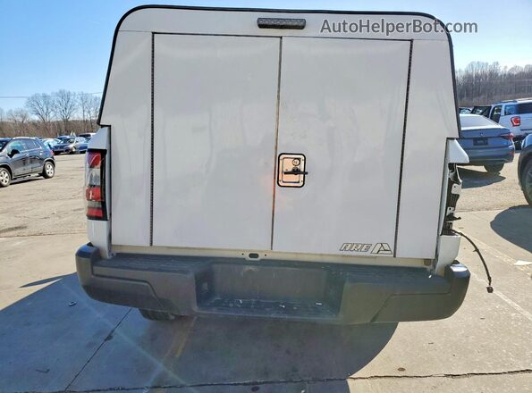 1N6ED1CL1RN647431 2024 NISSAN FRONTIER Белый Вид сзади