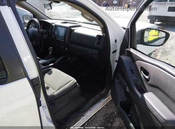 1N6ED1CL3RN639802 2024 NISSAN FRONTIER Белый Вид салона спереди