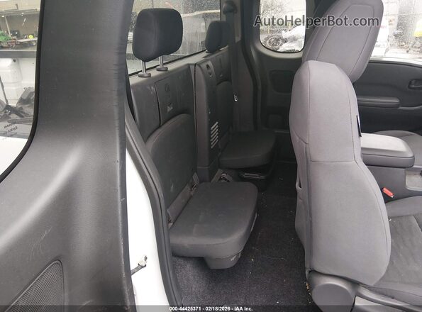 1N6ED1CL4RN646841 2024 NISSAN FRONTIER Белый Вид наклейки с VIN-кодом