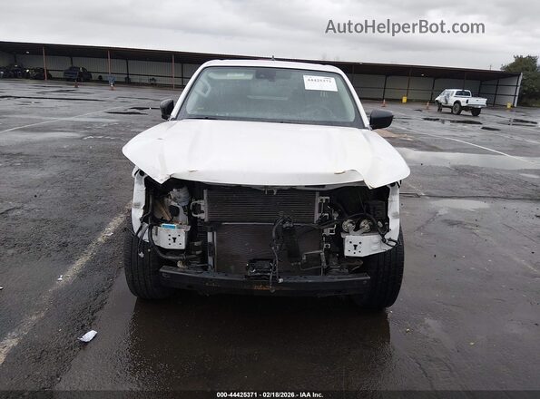 1N6ED1CL4RN646841 2024 NISSAN FRONTIER Белый Вид задней части салона