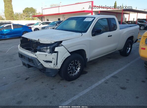 1N6ED1CL5NN618251 2022 NISSAN FRONTIER Белый Передняя левая четверть