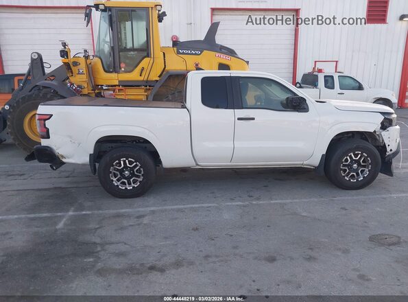 1N6ED1CL5NN618251 2022 NISSAN FRONTIER Белый Вид задней части салона
