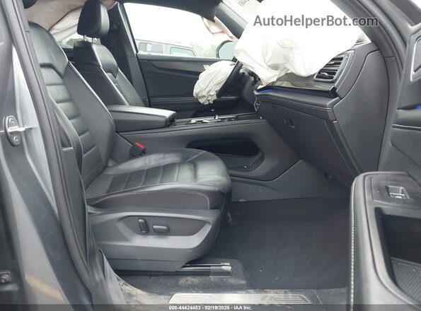 1V2AE2CA2RC233135 2024 VOLKSWAGEN ATLAS Серый Вид салона спереди