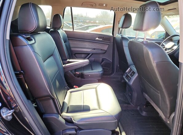 1V2AR2CA2NC523325 2022 VOLKSWAGEN ATLAS Black Вид задньої частини салону