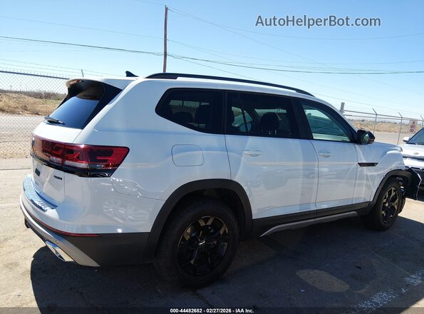 1V2CR2CA1SC538208 2025 VOLKSWAGEN ATLAS Белый Вид задней части салона