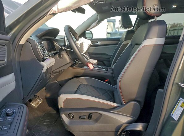 1V2CR2CA4SC513951 2025 VOLKSWAGEN ATLAS Green Սալոնի դիմացի տեսք