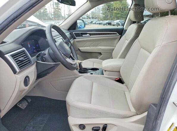 1V2DP2CA1PC513472 2023 VOLKSWAGEN ATLAS White Front interior view