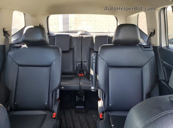 1V2DR2CA2KC572310 2019 VOLKSWAGEN ATLAS Silver 