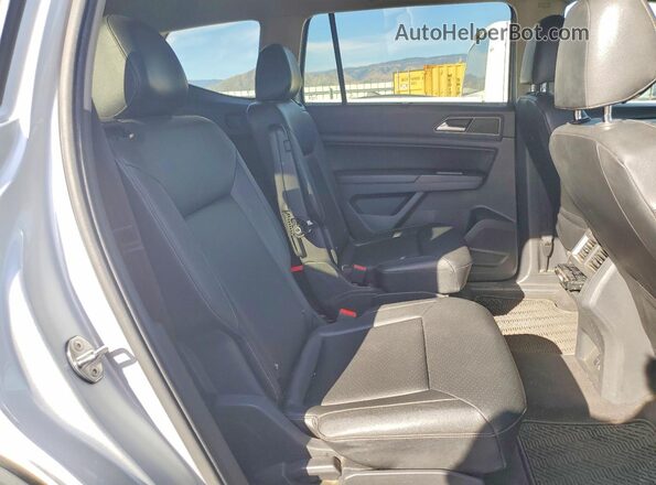 1V2DR2CA2KC572310 2019 VOLKSWAGEN ATLAS Silver 