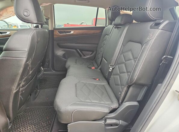 1V2DR2CAXSC546697 2025 VOLKSWAGEN ATLAS White Սալոնի հետևի տեսք